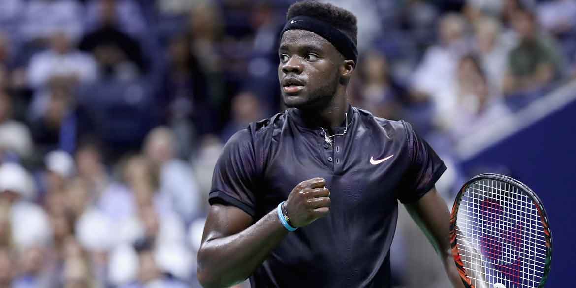 Tiafoe analiza elevar su juego, jugando su ídolos